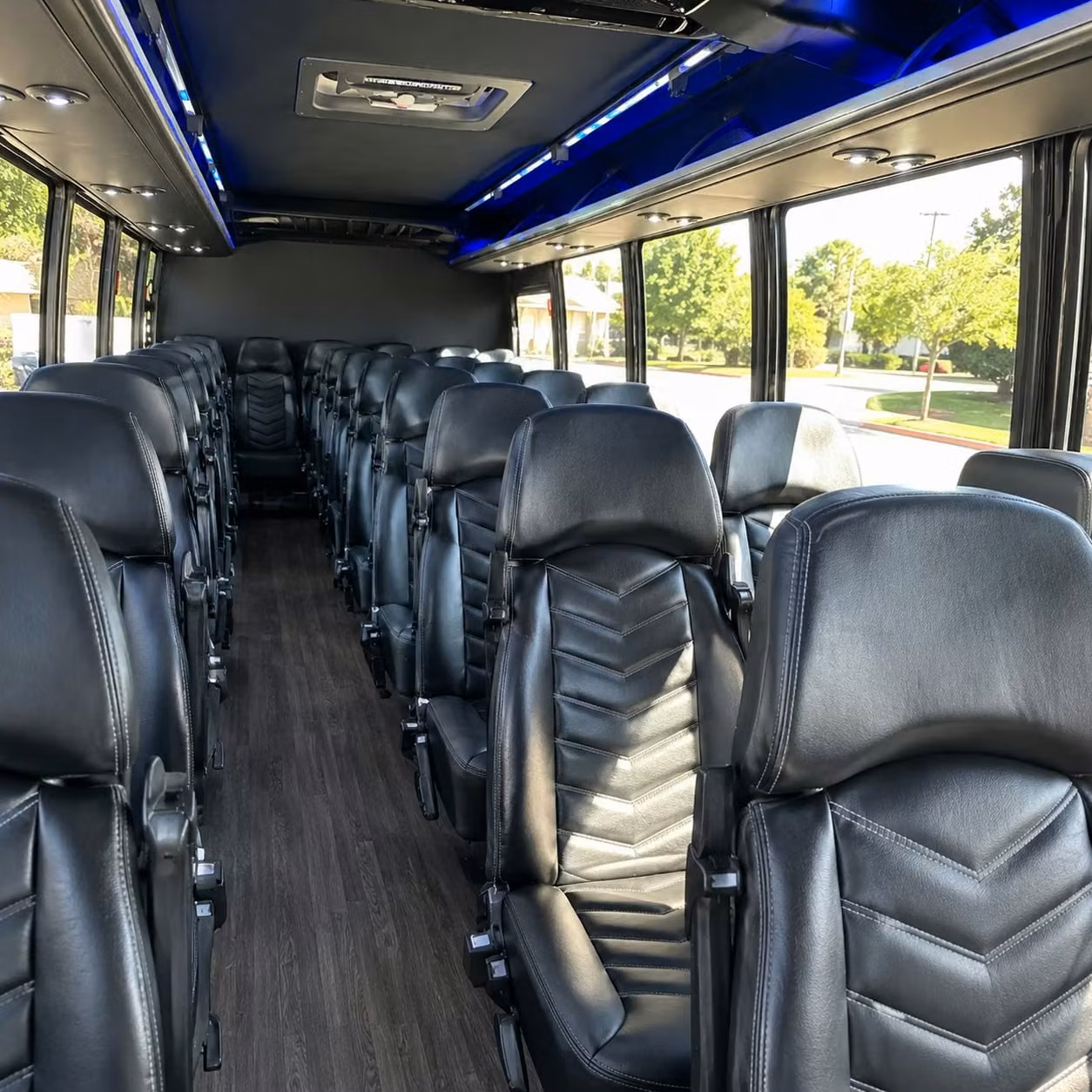fresno 30 passenger minibus rental