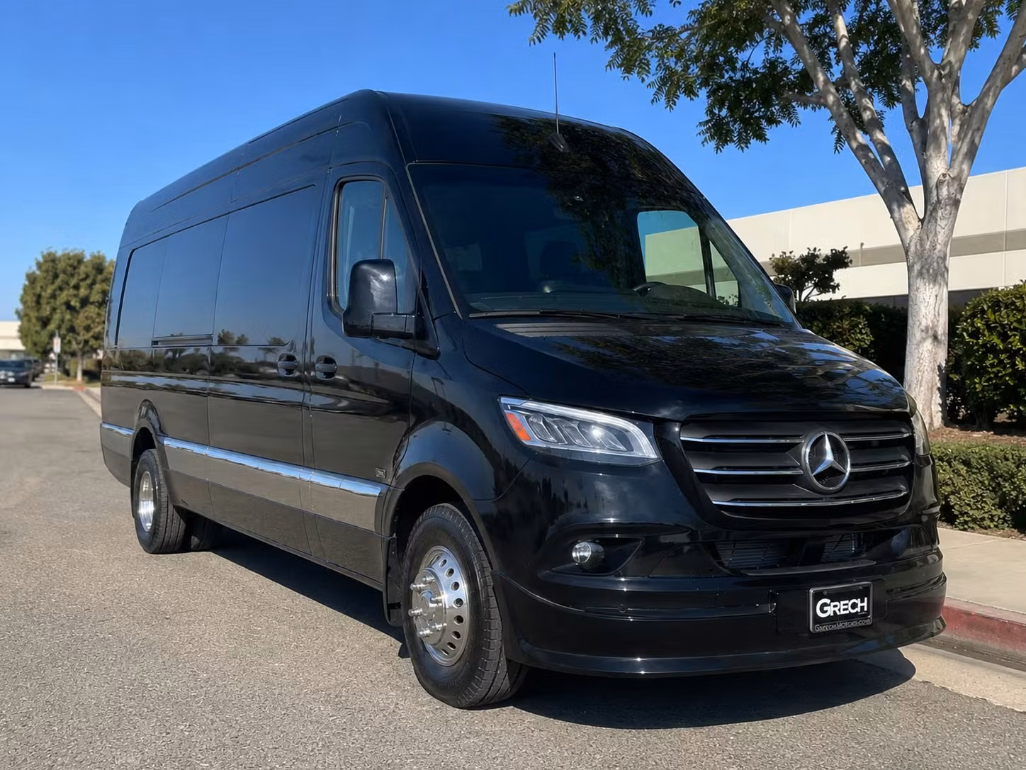 fresno sprinter limo rental