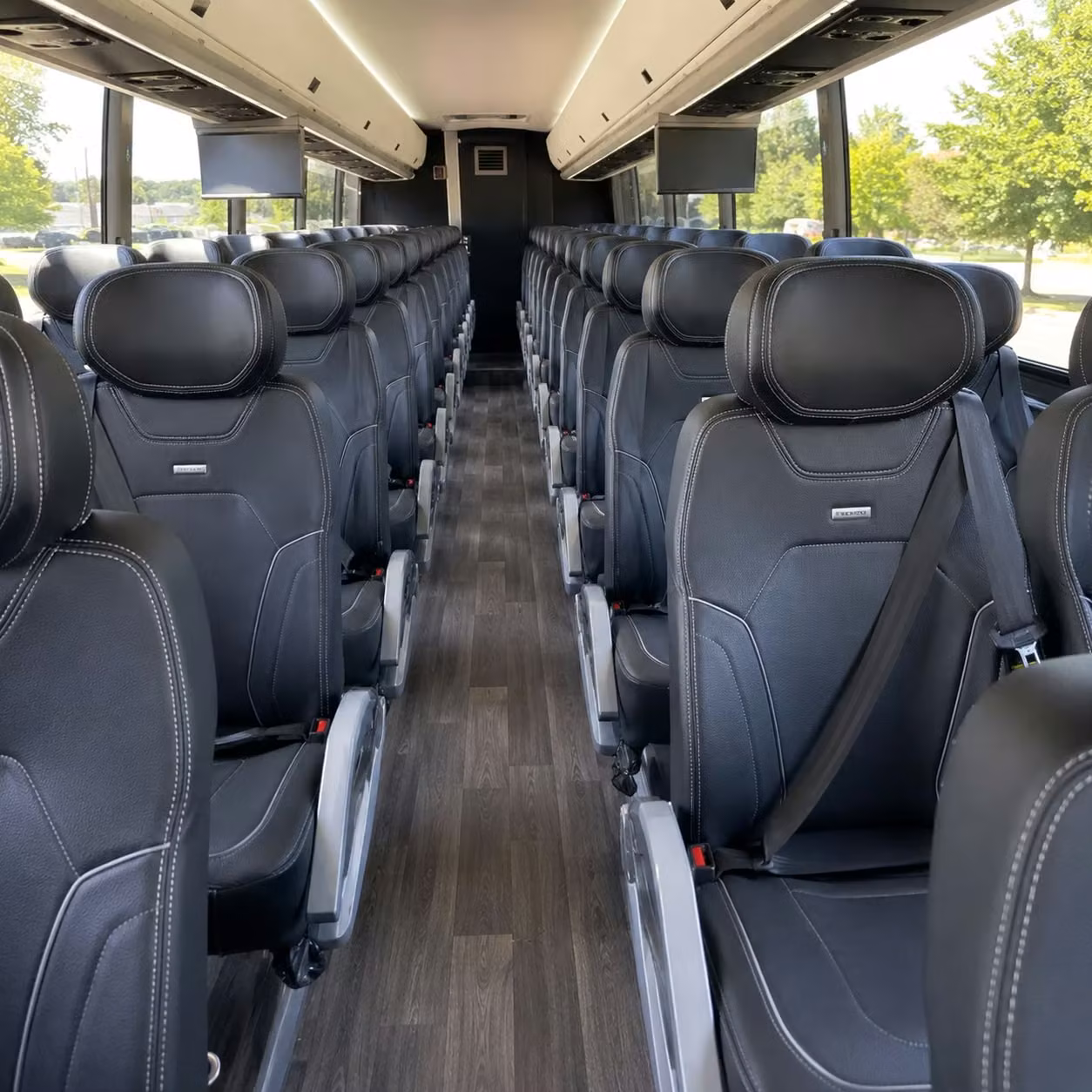 sports team fan charter bus rentals in fresno